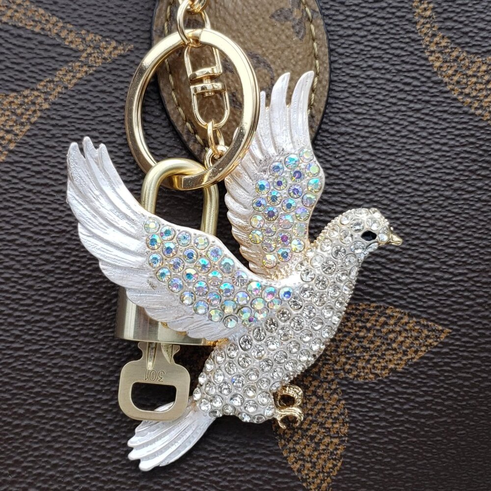 Authentic LV Gold Padlock 🔒Unbranded Dove Keychain Charm for Louis Vuitton Bags - Picture 9 of 13